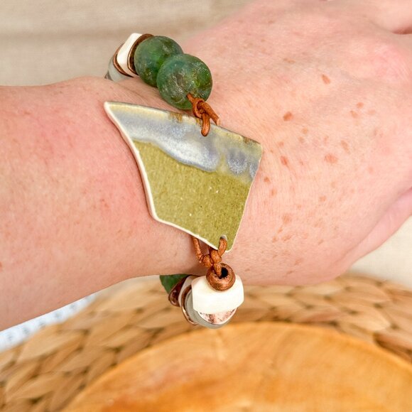 Boho Chunky Glass Bead Bracelet - Picture 8 of 9
